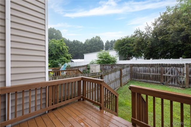 3230 Perdue Springs Ln, Chester, VA 23831