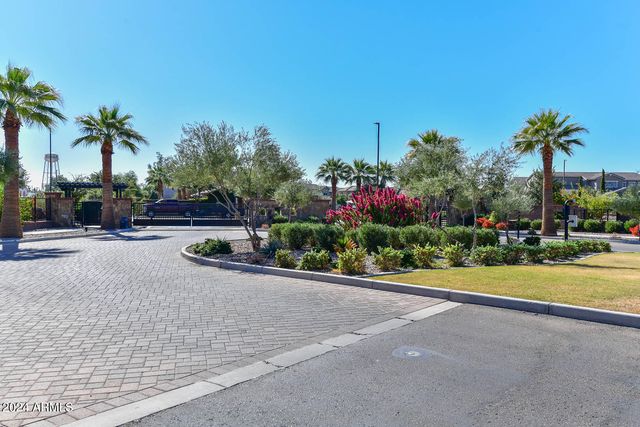 4077 S SABRINA Drive 5, Chandler, AZ 85248