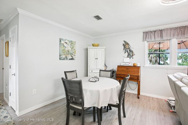 10581 Pine Island Drive, Weeki Wachee, FL 34607