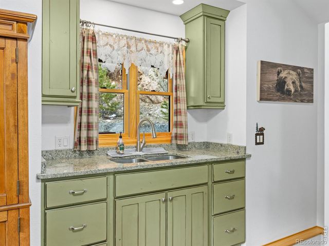 1002 Streamside Drive, Glen Haven, CO 80532
