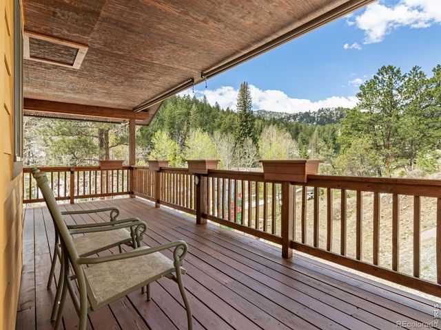 1002 Streamside Drive, Glen Haven, CO 80532