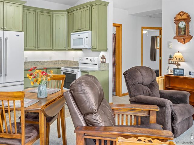 1002 Streamside Drive, Glen Haven, CO 80532