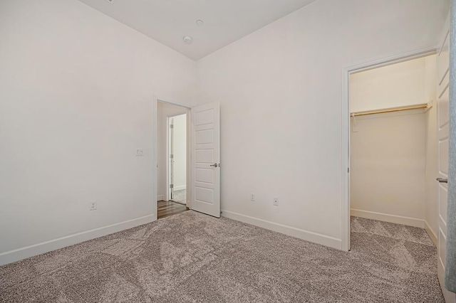 3725 Yellow Leaf Ave, Sacramento, CA 95835
