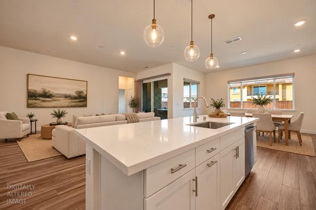 3725 Yellow Leaf Ave, Sacramento, CA 95835