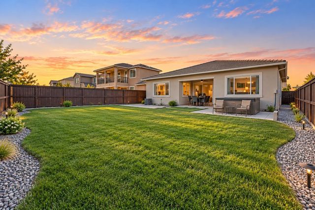 3725 Yellow Leaf Ave, Sacramento, CA 95835