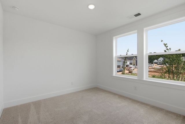 758 Caddy Xing, Columbia, TN 38401