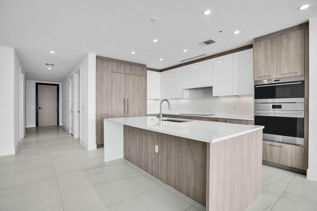 153 N Seabreeze Boulevard 2501-S, Fort Lauderdale, FL 33304