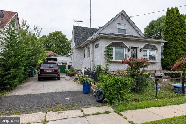 32 WILDWOOD AVE, Lansdowne, PA 19050