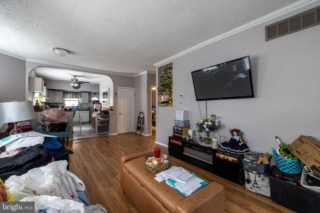 32 WILDWOOD AVE, Lansdowne, PA 19050
