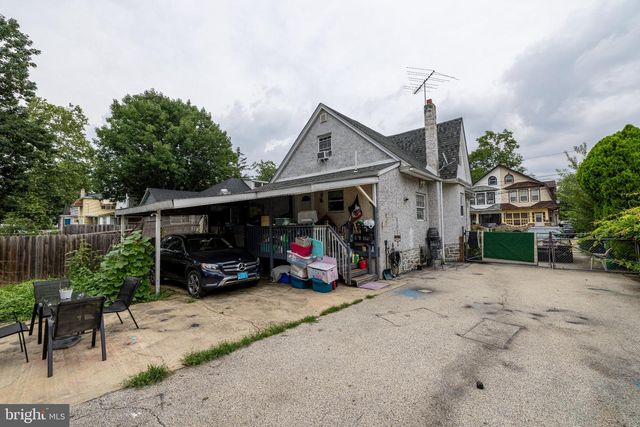 32 WILDWOOD AVE, Lansdowne, PA 19050