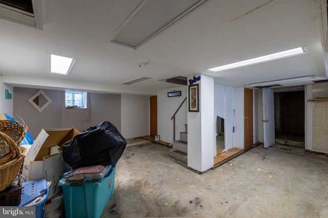 32 WILDWOOD AVE, Lansdowne, PA 19050