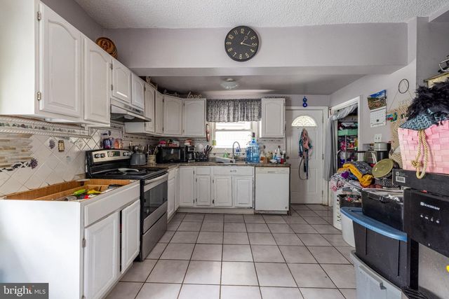 32 WILDWOOD AVE, Lansdowne, PA 19050