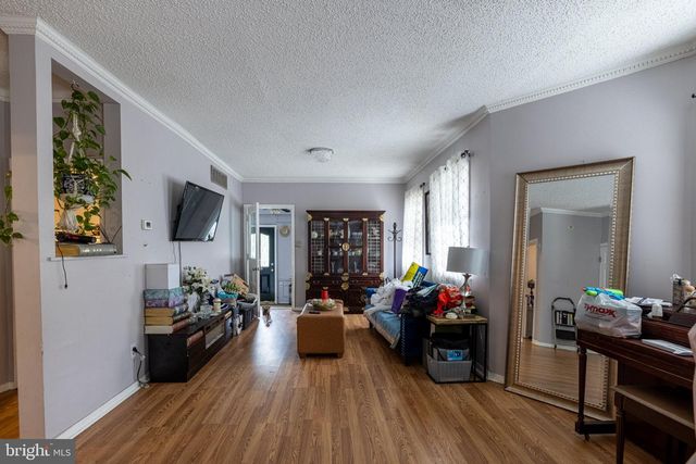 32 WILDWOOD AVE, Lansdowne, PA 19050