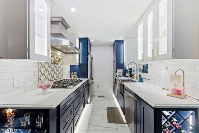 80 Summer St 13, Passaic City, NJ 07055