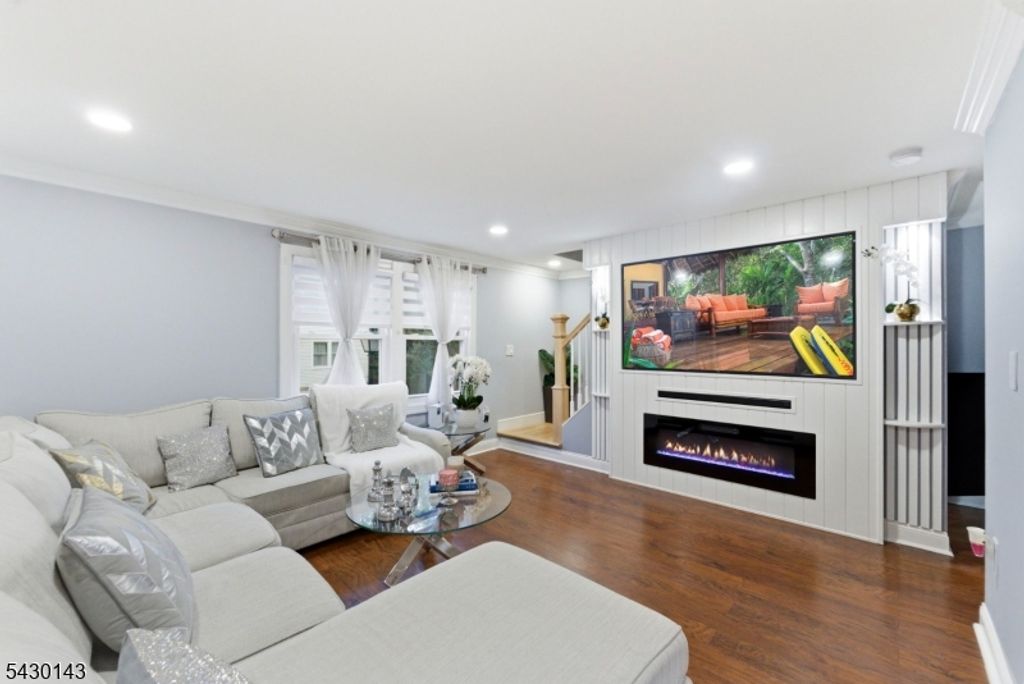 80 Summer St 13, Passaic City, NJ 07055