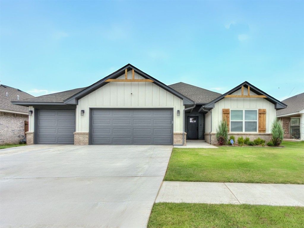 11020 SW 34th Terrace, Yukon, OK 73099