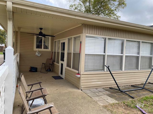 603 E Walker Avenue, Foley, AL 36535