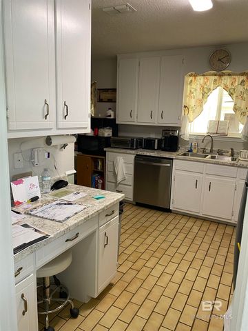 603 E Walker Avenue, Foley, AL 36535