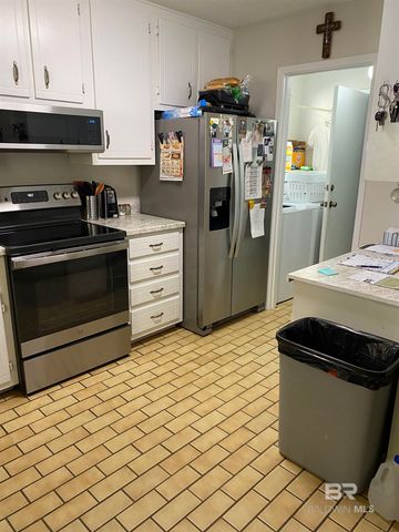 603 E Walker Avenue, Foley, AL 36535