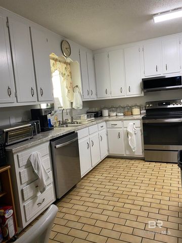 603 E Walker Avenue, Foley, AL 36535