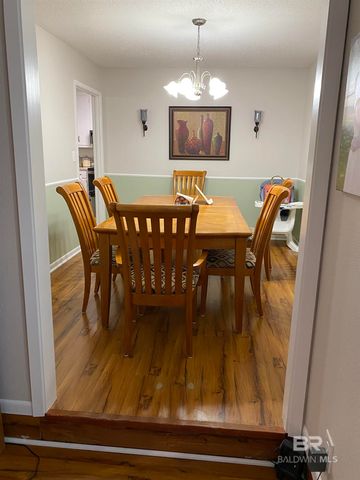 603 E Walker Avenue, Foley, AL 36535