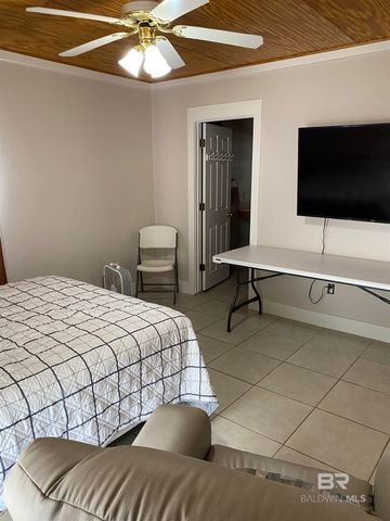 603 E Walker Avenue, Foley, AL 36535