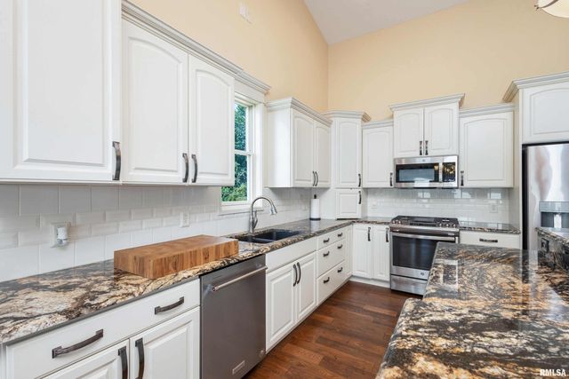 24711 178TH Street, Pleasant Valley, IA 52767