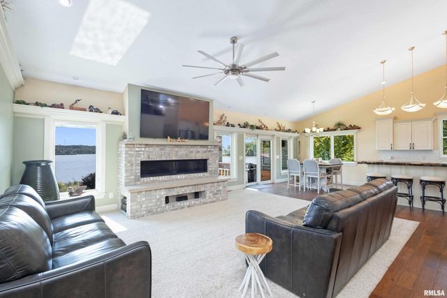 24711 178TH Street, Pleasant Valley, IA 52767