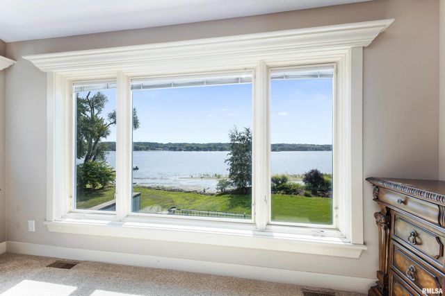 24711 178TH Street, Pleasant Valley, IA 52767