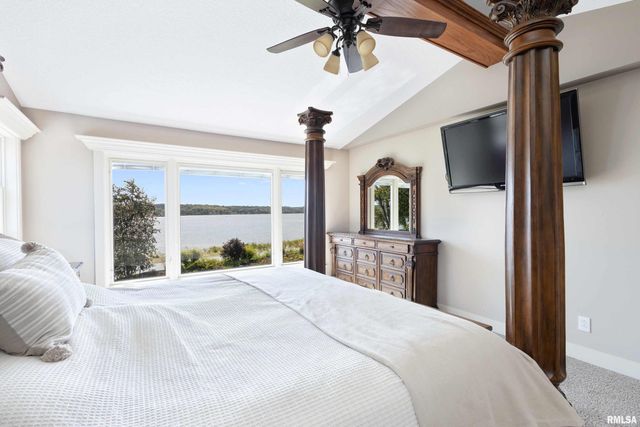 24711 178TH Street, Pleasant Valley, IA 52767