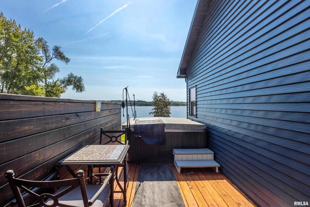 24711 178TH Street, Pleasant Valley, IA 52767