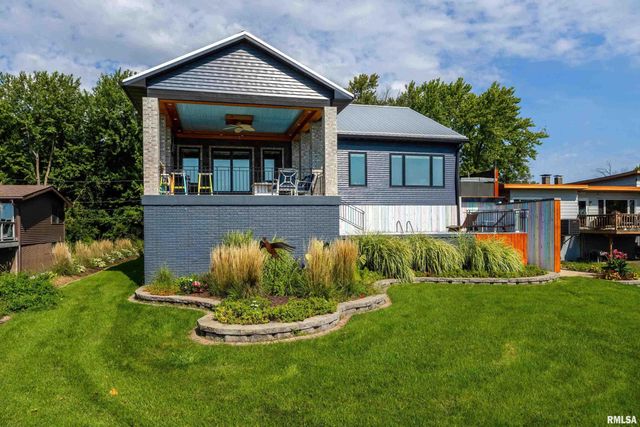 24711 178TH Street, Pleasant Valley, IA 52767