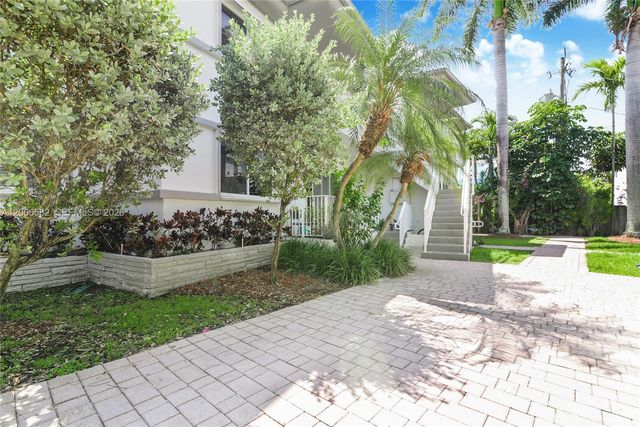 1142 99th St 24, Bay Harbor Islands, FL 33154