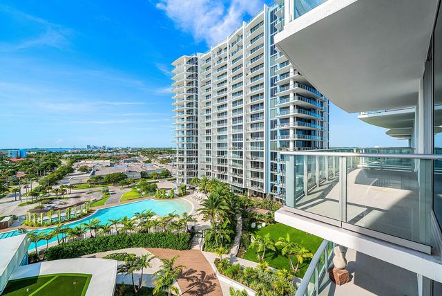 220 LAKE SHORE DR Drive 1107, Lake Park, FL 33403