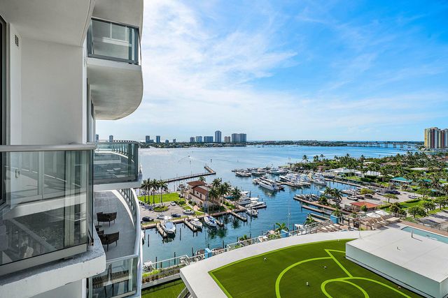 220 LAKE SHORE DR Drive 1107, Lake Park, FL 33403