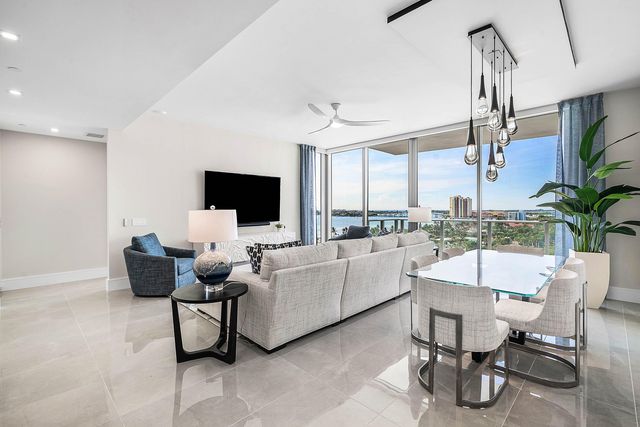 220 LAKE SHORE DR Drive 1107, Lake Park, FL 33403