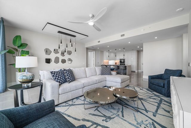 220 LAKE SHORE DR Drive 1107, Lake Park, FL 33403