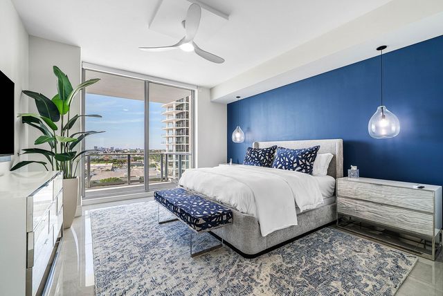 220 LAKE SHORE DR Drive 1107, Lake Park, FL 33403