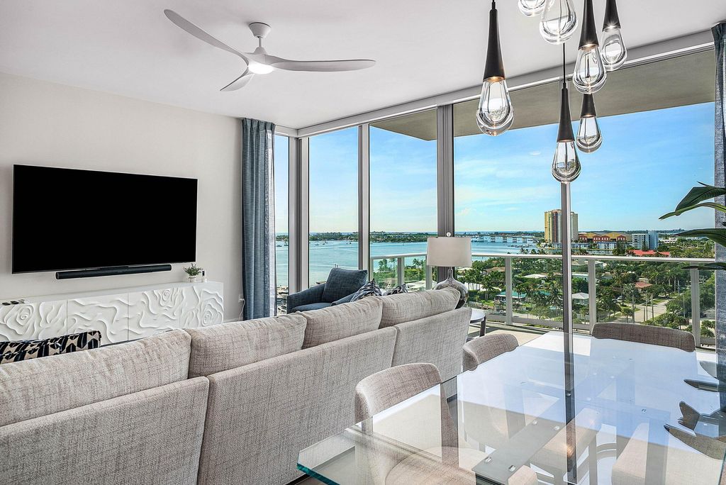220 LAKE SHORE DR Drive 1107, Lake Park, FL 33403