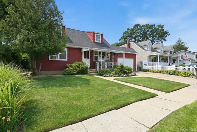 256 N Beech Street, Massapequa, NY 11758