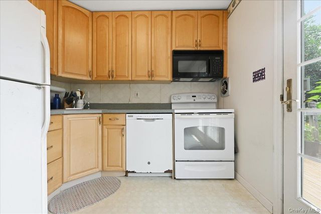 256 N Beech Street, Massapequa, NY 11758