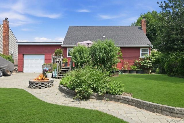 256 N Beech Street, Massapequa, NY 11758