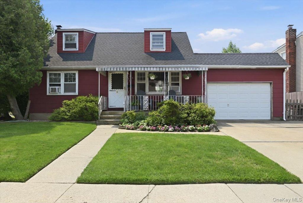 256 N Beech Street, Massapequa, NY 11758