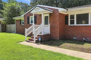 2615 Cedar RD, Chesapeake, VA 23323