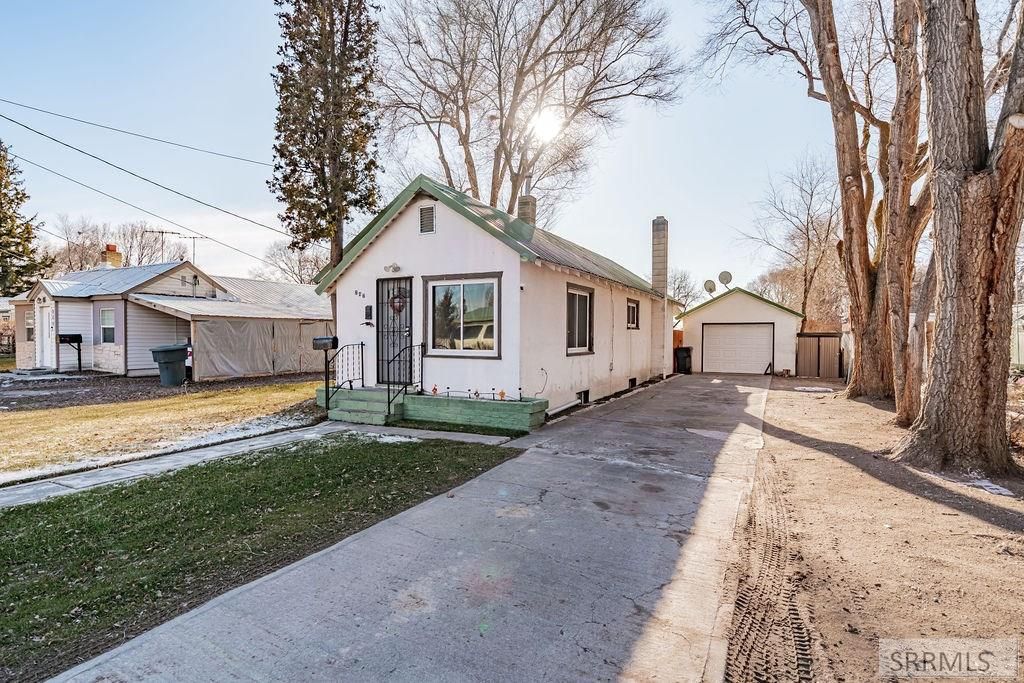 Image 3 of property listing at 287 W 2nd S, Rigby, ID 83442