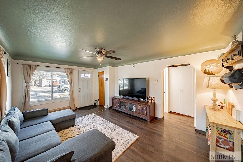 Image 5 of property listing at 287 W 2nd S, Rigby, ID 83442