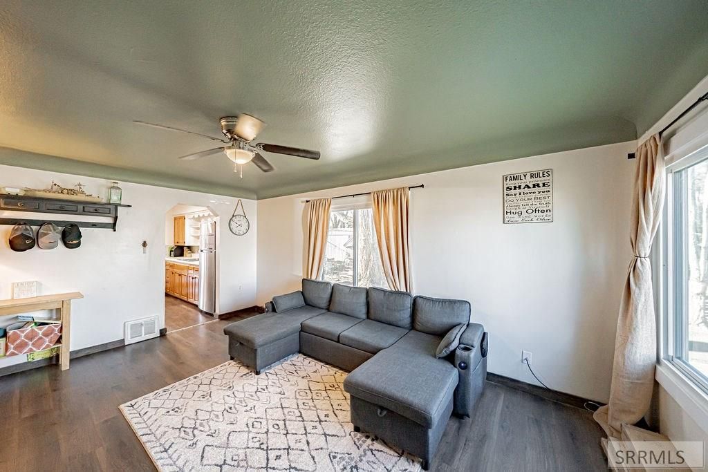 Image 8 of property listing at 287 W 2nd S, Rigby, ID 83442