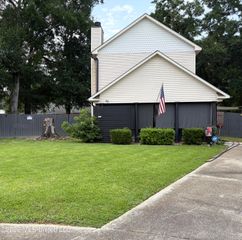 402 Saint Charles Court, Gulfport, MS 39507