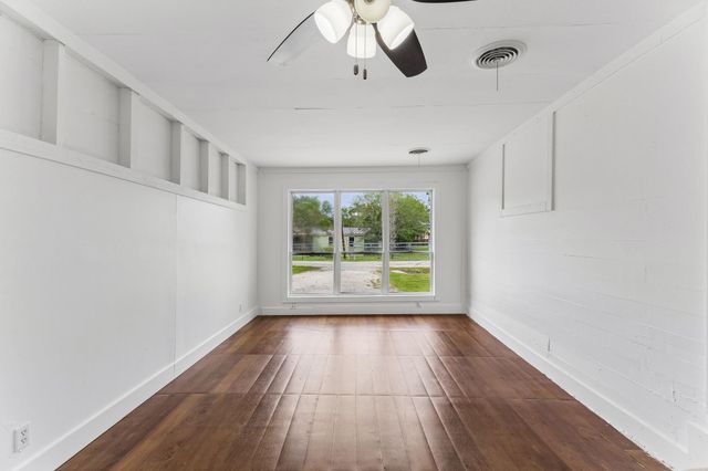 706 John Nagle ST, Manor, TX 78653