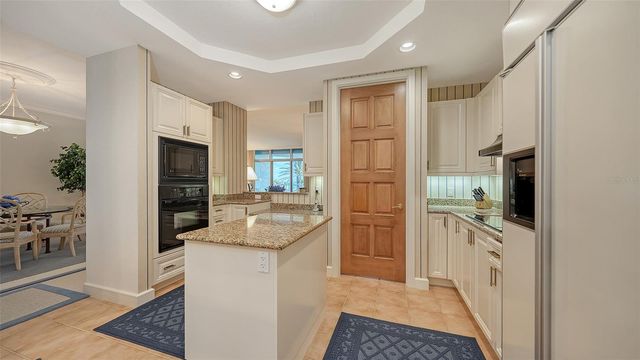 2185 GULF OF MEXICO DRIVE 223, Longboat Key, FL 34228
